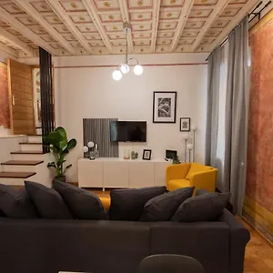 https://babuccio37-apartment-fontana-di-trevi.it-romehotels.com